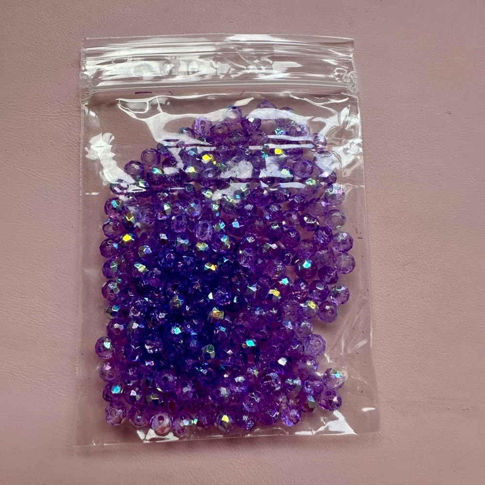 Assorted Faceted Bead Collection- 7 Colours - Picture 3 of 9